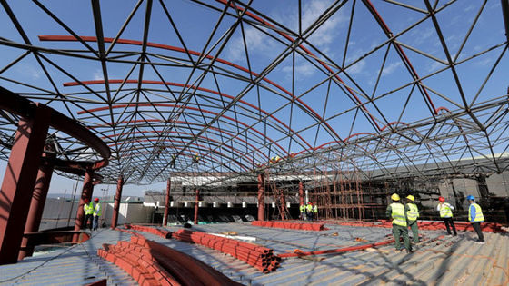 Estrutura de aço pesado Edifício de oficina pré-fabricado com telhado de aço ondulado