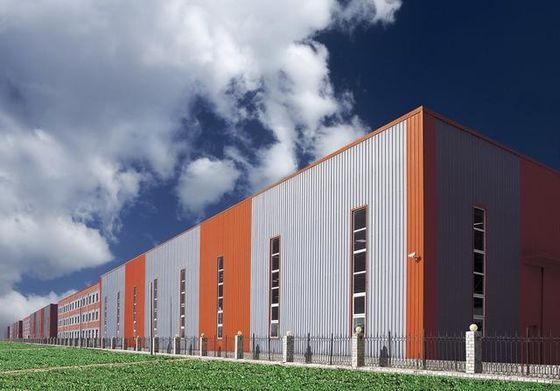 Construção pré-fabricada de estruturas de aço