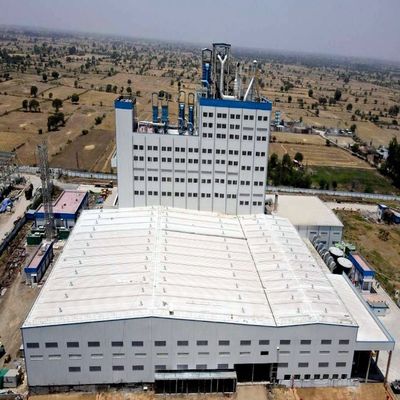 Armazém de estrutura de aço galvanizado ou pintado e à prova de vento com estrutura de aço de larga extensão