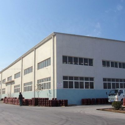 Construção de galpão de armazém com estrutura leve de aço pré-fabricada padrão ASTM