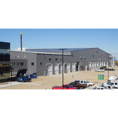 Instalação de armazenagem de pré-fabricados de metal