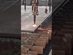 Detalhes da solda exibição dos materiais de construção da estrutura de aço